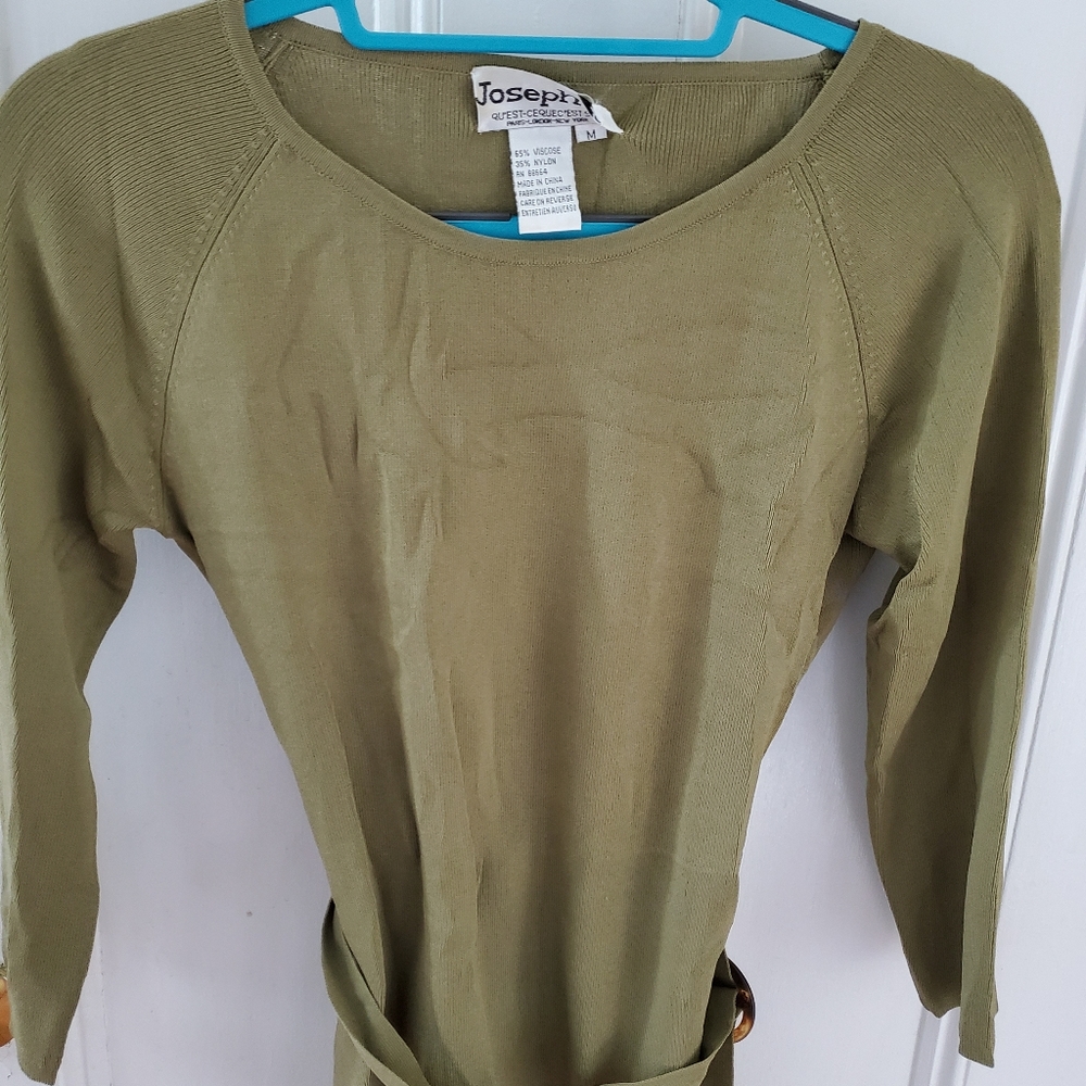 Joseph A olive green knit sweater with belt size M
